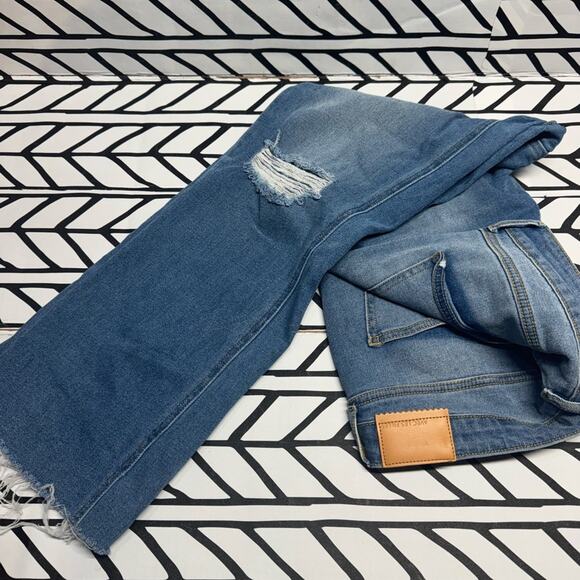 Avec Les Filles High Rise Cropped Straight Leg Raw Hem Size 30 Denim - Picture 9 of 10